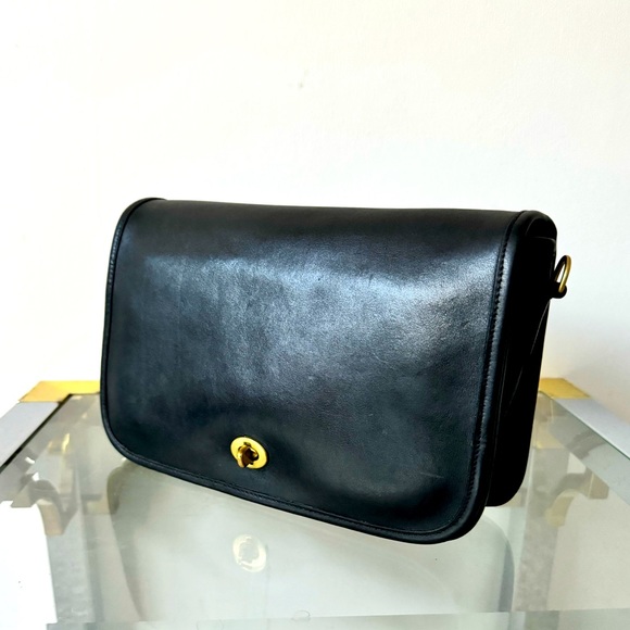 Vintage Coach black leather convertible clutch/ crossbody bag